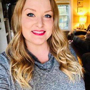 Meet your Posher, Alisha